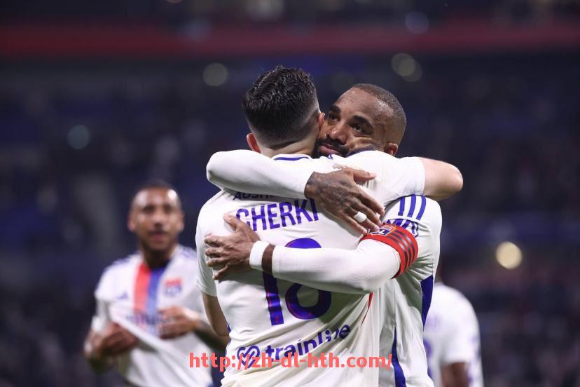 华体会hth-世俱杯中场球员调度能力分析：传控节奏核心的角色演绎