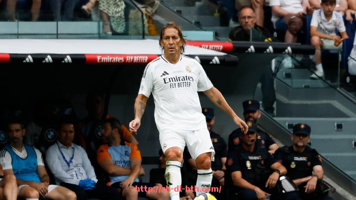 华体会hth-隐形冠军之争：2022意甲俱乐部幕后老板的产业帝国与足球版图揭秘